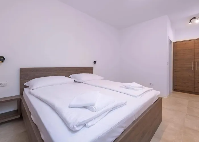 Semesterbostad House Luca *