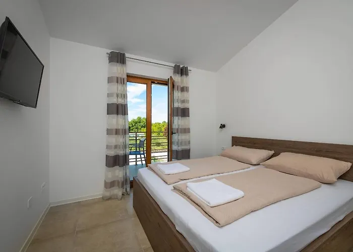 House Luca 포레치